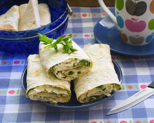 Лаваш с брынзой и зеленью