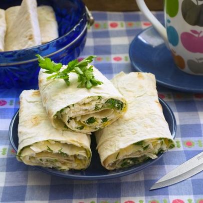 Лаваш с брынзой и зеленью