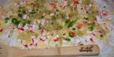 лаваш с крабовыми палочками и огурцом