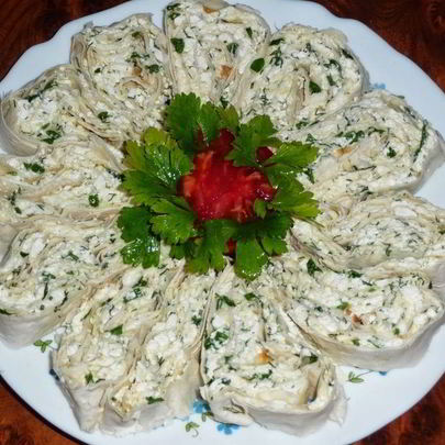 Лаваш с начинкой из творога и зелени