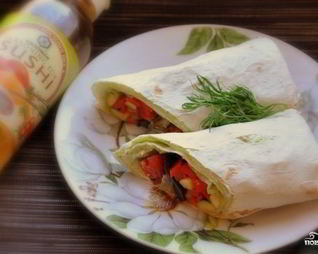 Лаваш с овощной начинкой