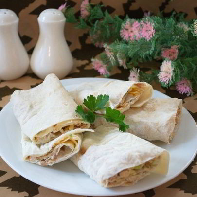 Лаваш с рыбой и сыром