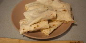 лаваш с ветчиной и твердым сыром