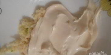 обжаренный лаваш с крабовыми палочками