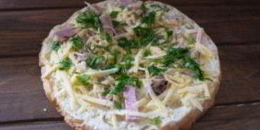 толстый лаваш с сыром и бужениной