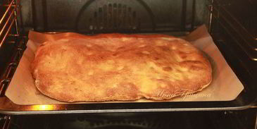 абрикосовая фокачча с лимончелло