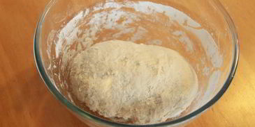 абрикосовая фокачча с лимончелло