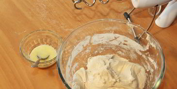 абрикосовая фокачча с лимончелло