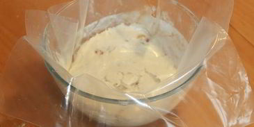 абрикосовая фокачча с лимончелло