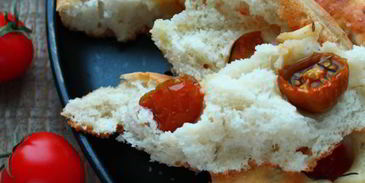 фокачча с помидорами