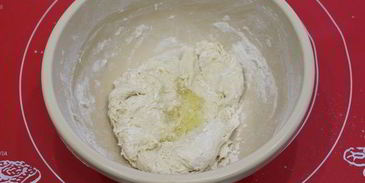 фокачча с тимьяном и анчоусами