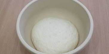 фокачча с тимьяном и анчоусами