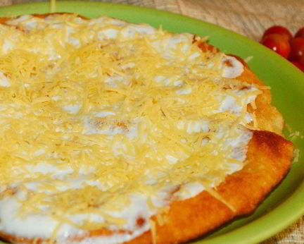 Лангош — венгерская лепешка