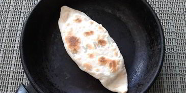 лепешки армянские с зеленью