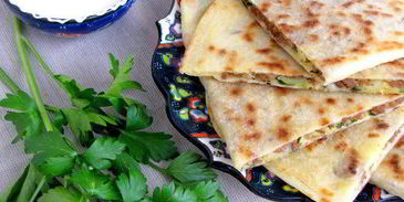 лепешки гезлеме с мясом и картошкой