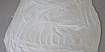 лепешки из слоеного теста катлама