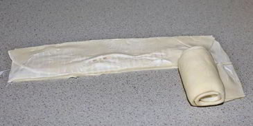 лепешки из слоеного теста катлама