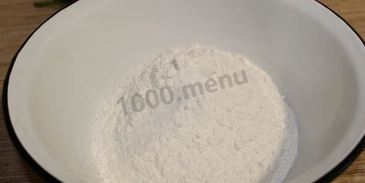 лепешки с зеленью на сковороде