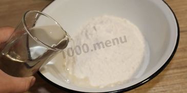 лепешки с зеленью на сковороде