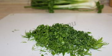 лепешки с зеленью на сковороде