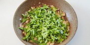 лепешки со шпинатом и грибами