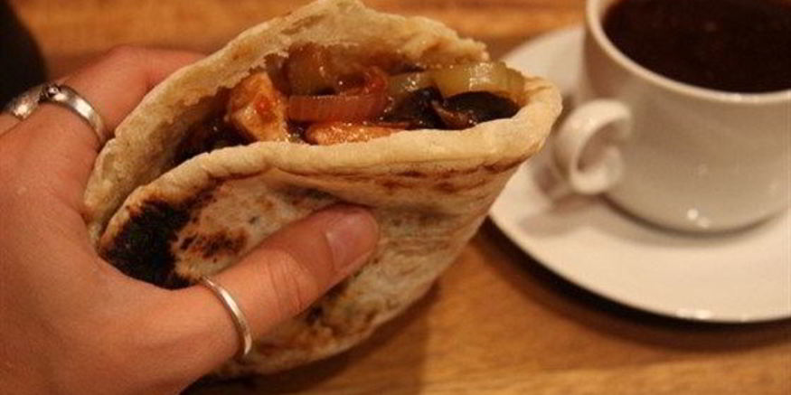 Рецепт питы с курицей и овощами