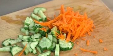 пита с овощами и хумусом