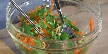 пита с овощами и хумусом