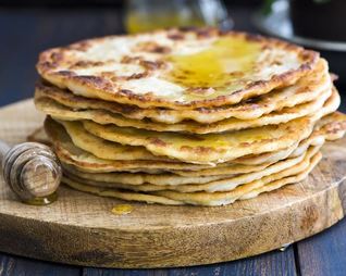 Эремчек юкалары, лепешки из творога по-татарски