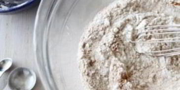 банановые маффины с медом и арахисовым маслом