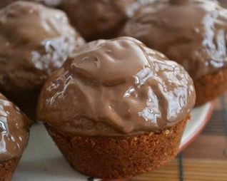 Банановые маффины с шоколадом