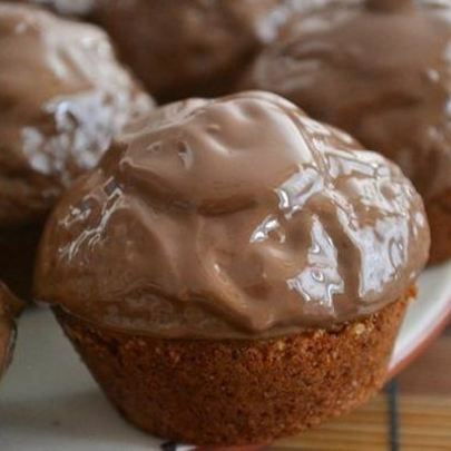 Банановые маффины с шоколадом