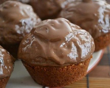 Банановые маффины с шоколадом