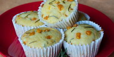 кукурузные маффины с розмарином