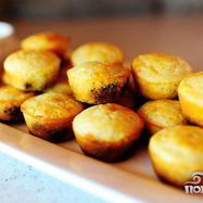 Рецепт Кукурузных мини-маффинов с черникой и ванильным маслом