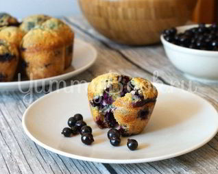 Маффины с черной смородиной