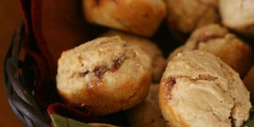 Рецепт маффинов с джемом и арахисовым маслом