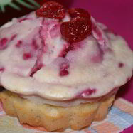 Рецепт Маффинов с малиновым кремом и шоколадом