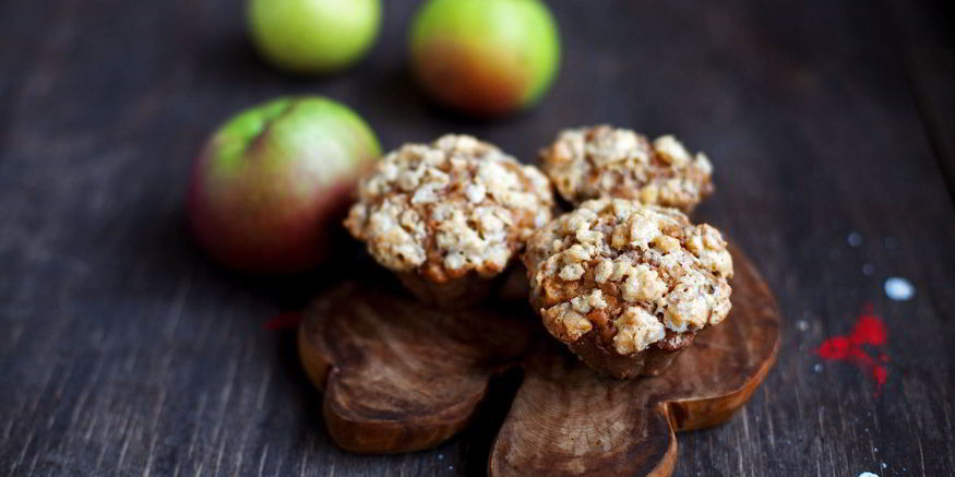 Рецепт маффинов с яблоком, специями и овсянкой