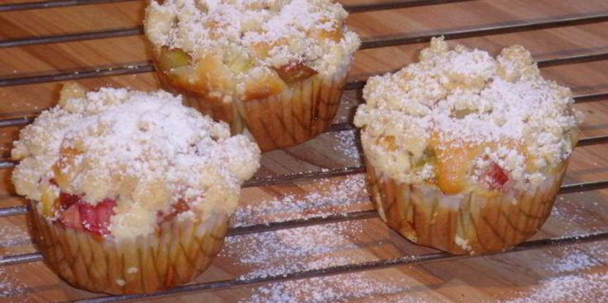 Рецепт маффинов со штрейзелем и ревенем