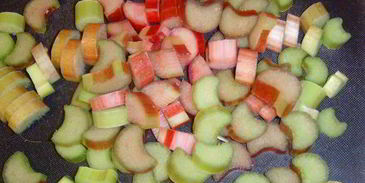 маффины со штрейзелем и ревенем