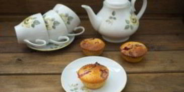 маффины со свежей клубникой