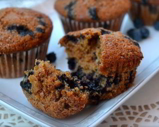 Маффины Здоровье с цельнозерновой мукой и черникой