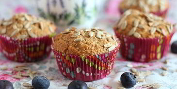 ореховые маффины с отрубями и семечками