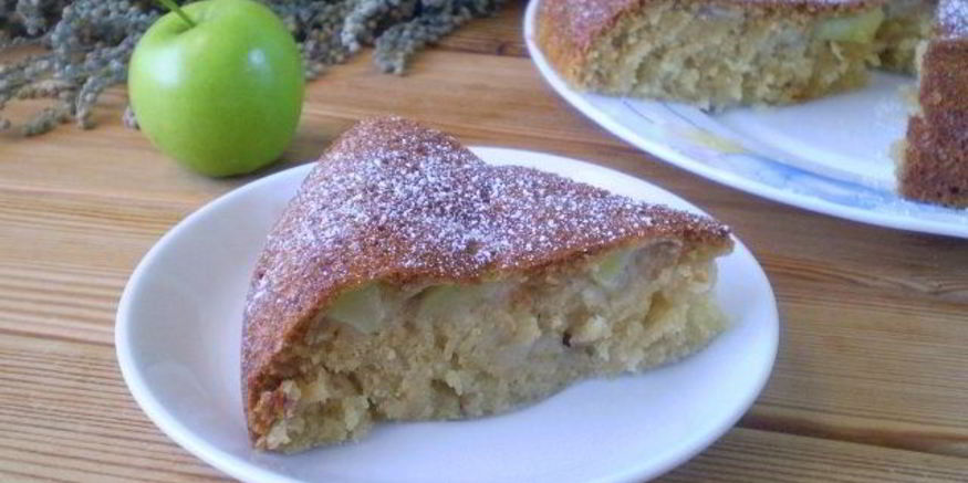 Рецепт манника с яблоками на кефире