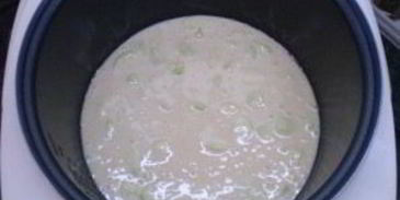 манник с яблоками на кефире