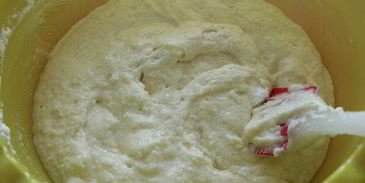 манник творожный с облепиховым соусом