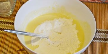 манник в микроволновке на кефире быстро и вкусно