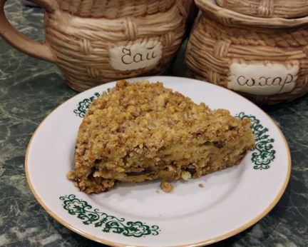 Пирог манник с творогом и черносливом