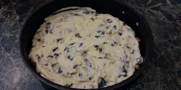 пирог манник с творогом и черносливом